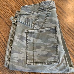 Anthropologie by Anthropology Camouflage Jeans, size 26